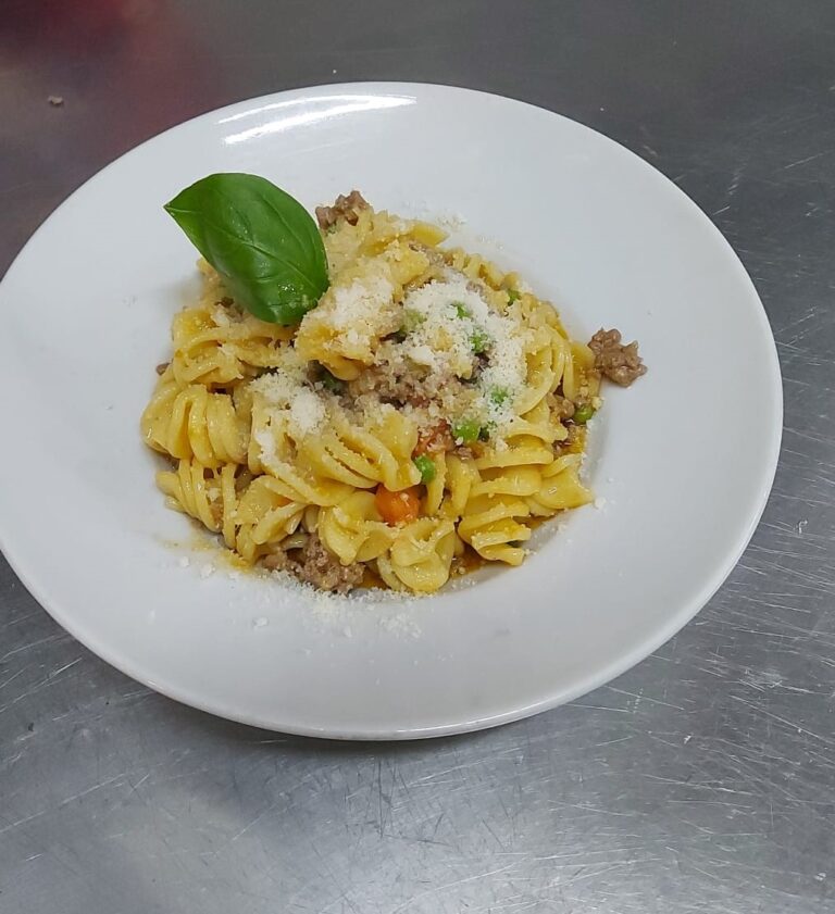 fusilloni alla bolognese